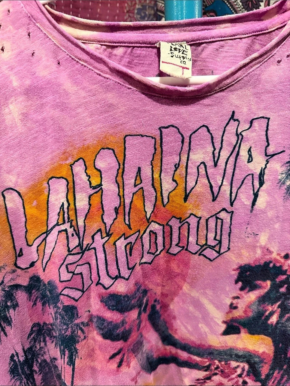 Magnolia Pearl Lahaina Strong Tee Graphic Short Sleeve Pink & Purple - Picture 3 of 5